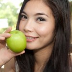 girl with an apple