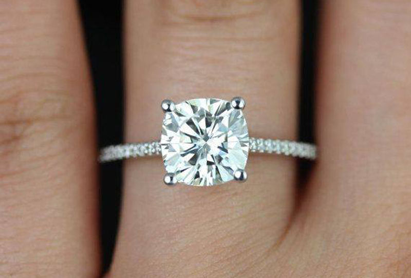 Cz engagement rings vs diamond